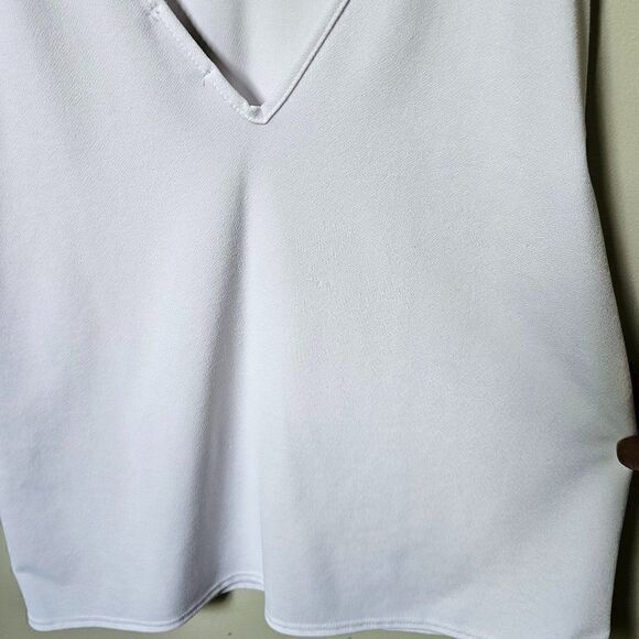 EUC PRETTY LITTLE THING WHITE V NECK TANK SHORT DRESS SIZE 6 US / SMALL - Picture 2 of 14